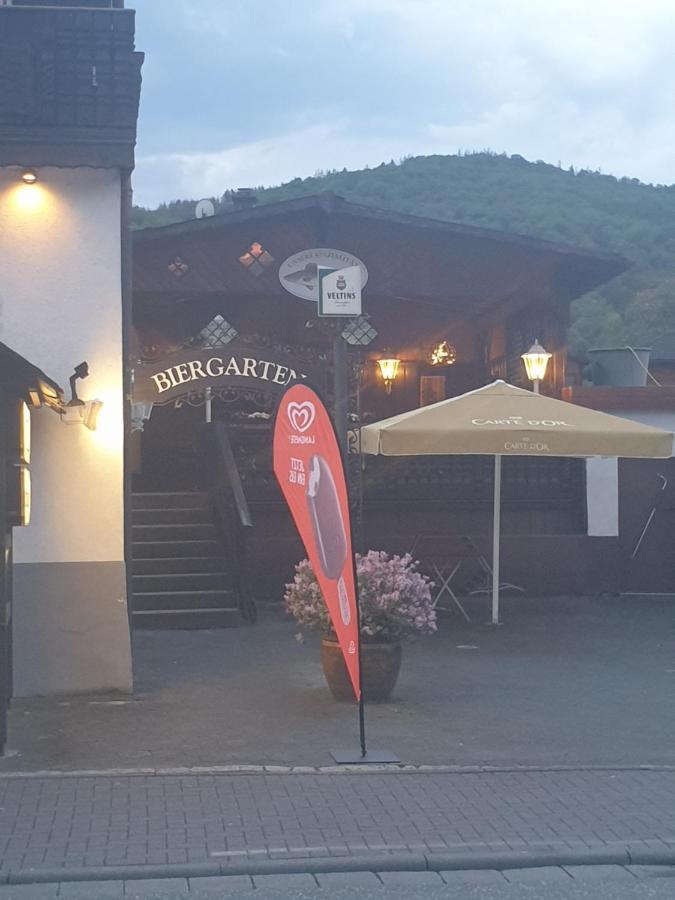 Hotel Restaurant Bauernstube Eschenburg Buitenkant foto